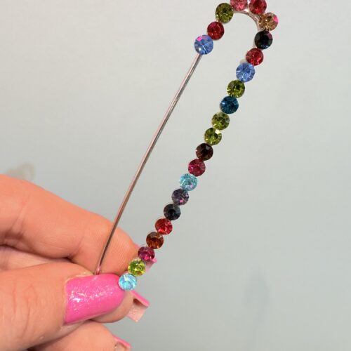 Western Show Number Pin Colorful Strass | 2er Set Startnummernhalter | Glitzer Sicherheitsnadel | Turnier Glam Look Brosche