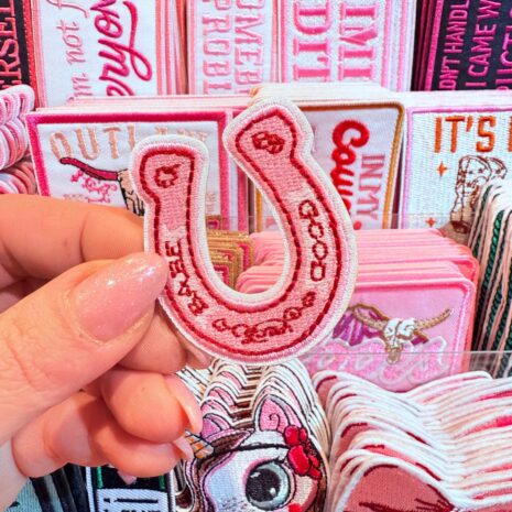 pinkHorseshoe pinkHorseshoe