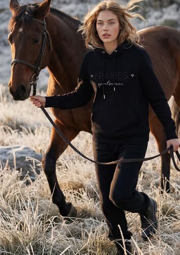 STELLA HOODIE PURE BLACK
